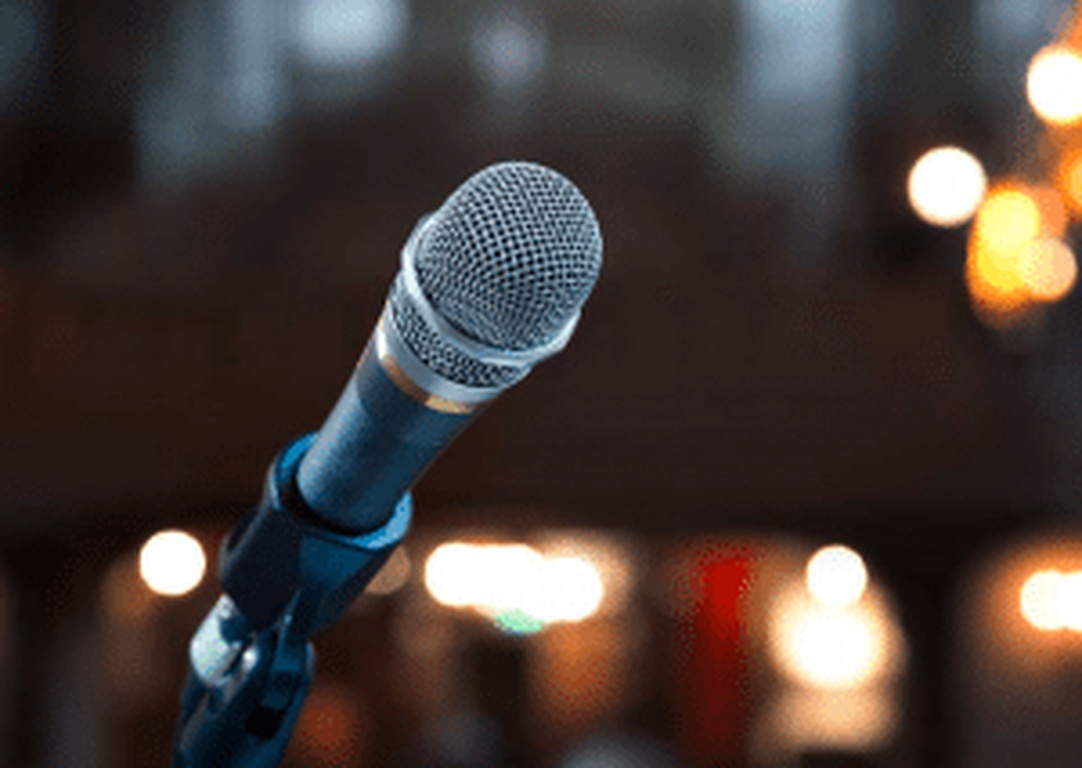 اذاعة مدرسية باللغة الانجليزية عن العلم