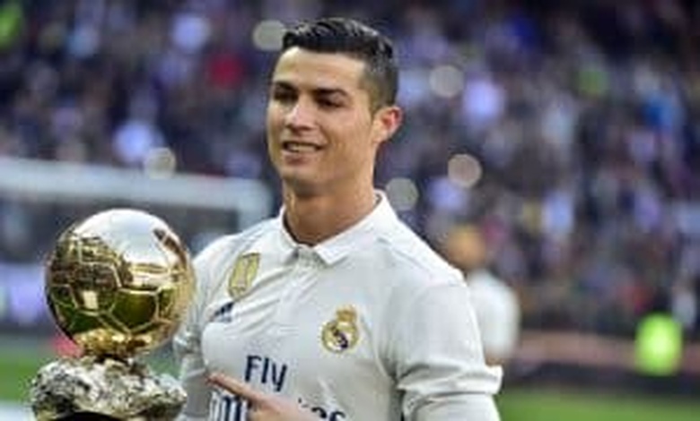 سيرة ذاتية عن كريستيانو رونالدو بالانجليزي